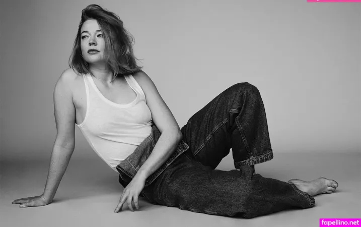 Sarah Snook OnlyFans Thumbnail #Y7wR8Ww0A8