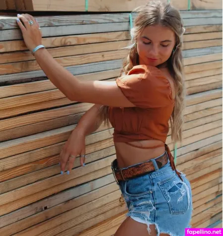 Sarah Spangler OnlyFans Thumbnail #CChrBUw7ai