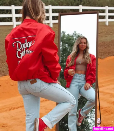 Sarah Spangler OnlyFans Thumbnail #UBBG43SAG8