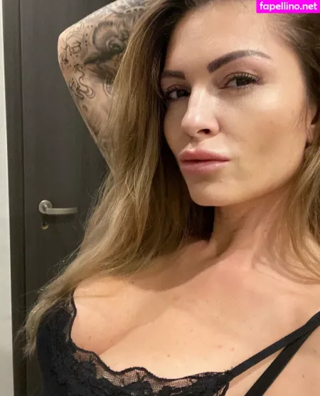 Sarah Step Mommy OnlyFans Thumbnail #P3HzXXzFYX