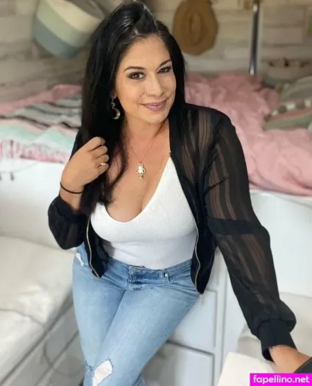 Sarah Stock OnlyFans Thumbnail #6fz5h33XT1