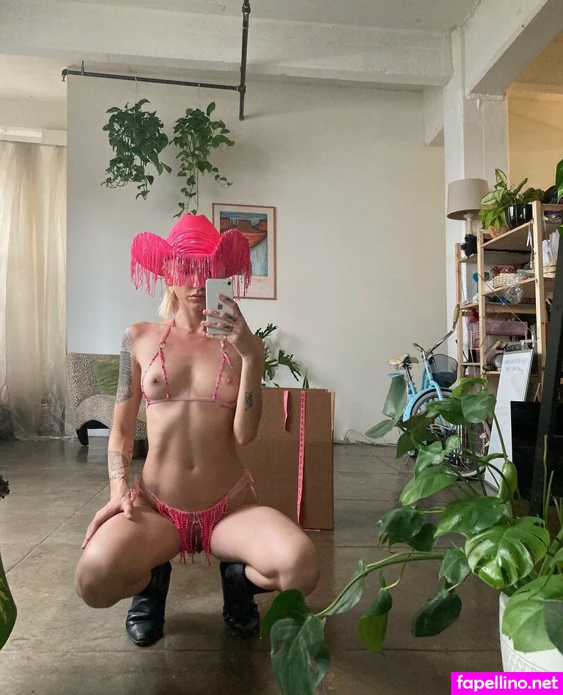Sarahtemp, Sassykat12222222, sarahtemp_ Nude Leaked OnlyFans Photo #LsP9YJbXFS