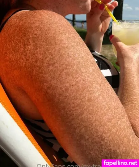 Sarah Thomas OnlyFans Thumbnail #1BmUZII7bM