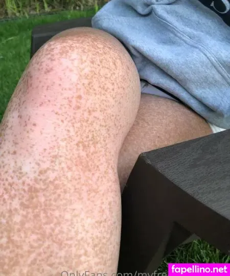 Sarah Thomas OnlyFans Thumbnail #9IKFrn7jXT