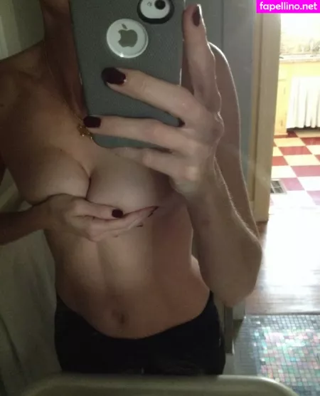 Sarah Wayne Callies OnlyFans Thumbnail #F0jKSRM0zx