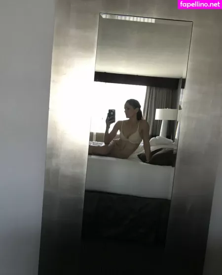 Sarah Wayne Callies OnlyFans Thumbnail #fJNDTBvHcI