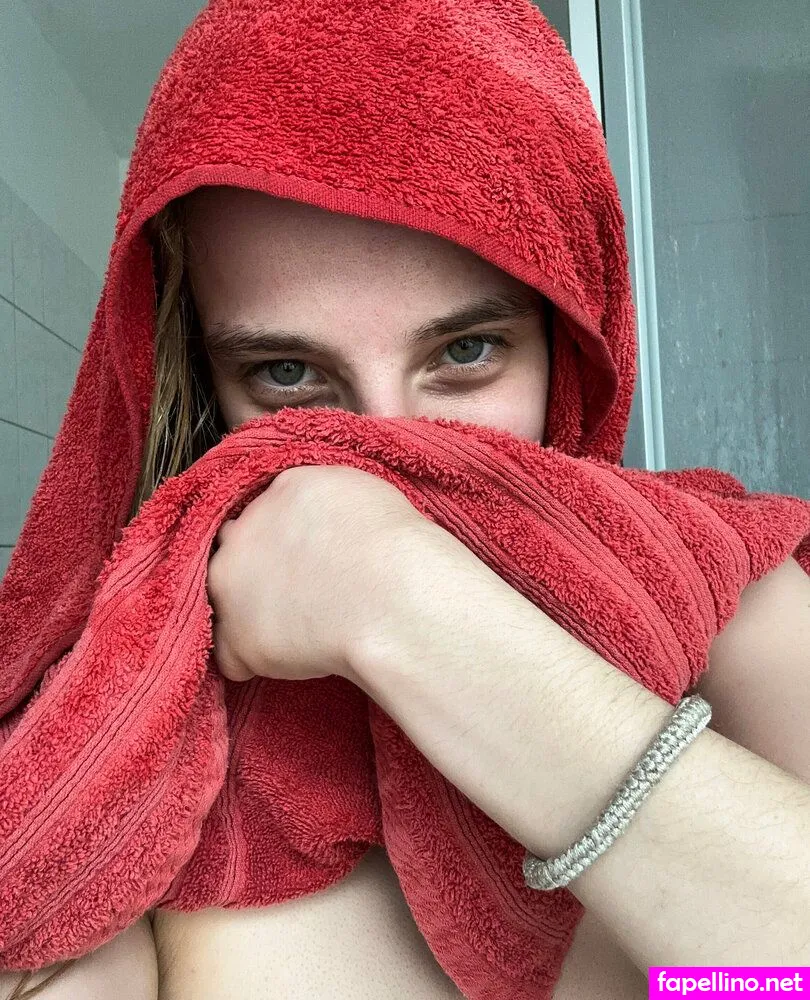 sarah-wi-2002, sarahw2002 Nude Leaked OnlyFans Photo #CtuSGqrdLN