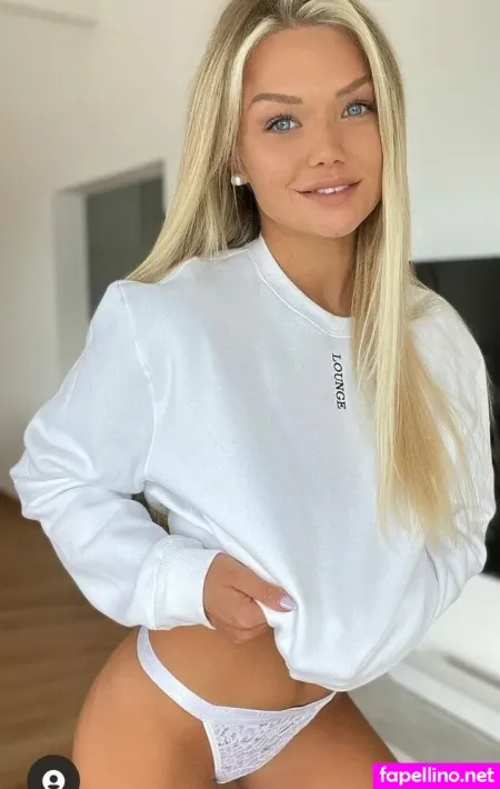 Sarah Wiese OnlyFans Thumbnail #2ceftmKe0R