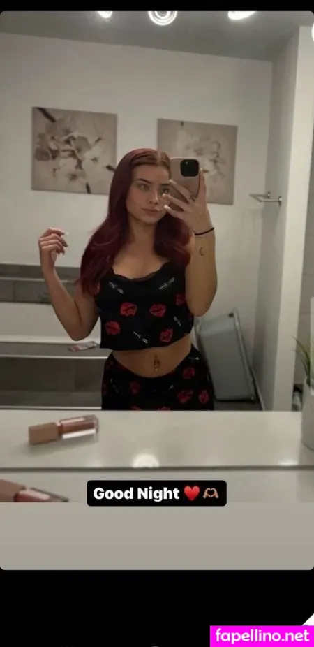 Sarah1me OnlyFans Thumbnail #7X0ItF4jUX