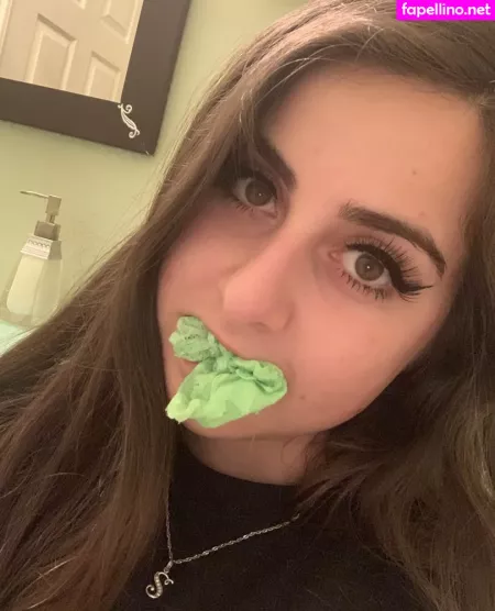 Sarahaha OnlyFans Thumbnail #CILb9QnIPz