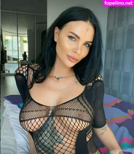 Sarahakiss OnlyFans Thumbnail #U8a367CPOC