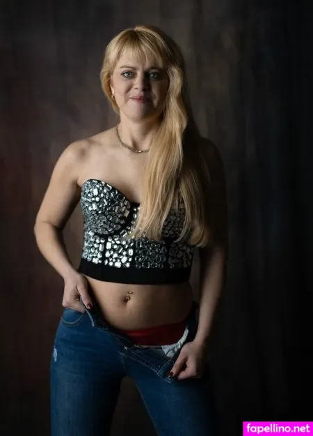 Sarahde0 OnlyFans Thumbnail #6B6QRr1wQD