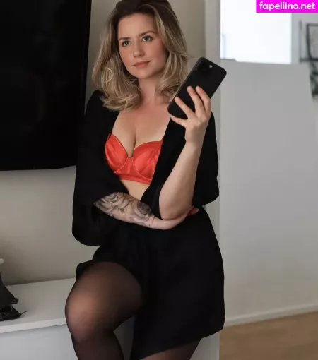 Saraheveliina OnlyFans Thumbnail #7QlDWX1WDu