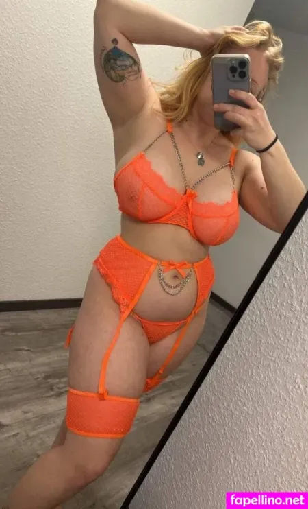 Sarahfahr9 OnlyFans Thumbnail #7IhJDgtH7x