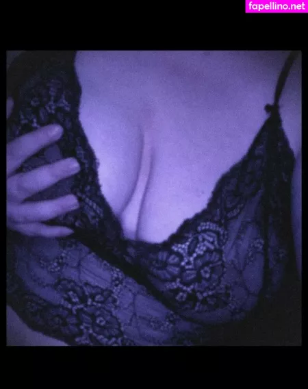 Sarahgirl25 OnlyFans Thumbnail #VVV4DTPseR