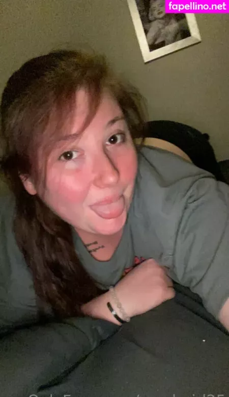 Sarahgirl25 OnlyFans Thumbnail #zAli4h1pmS