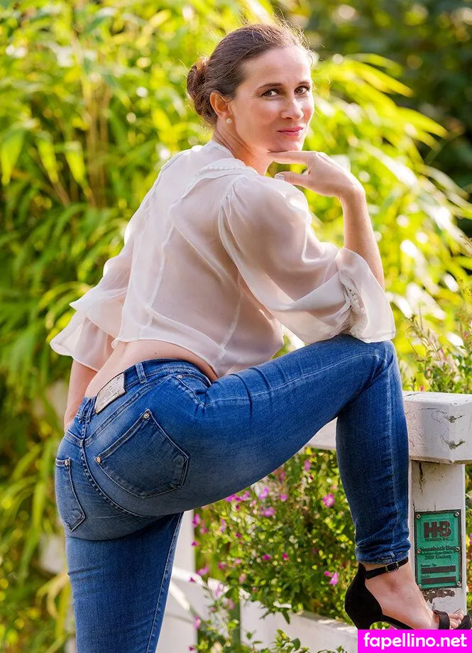 SarahHH Nude Leaked OnlyFans Photo #4JBepn5oAJ