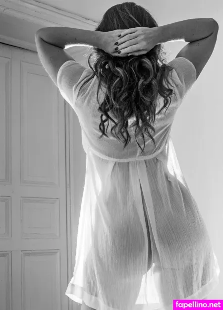 Sarahhh 1 OnlyFans Thumbnail #W0xC8bFYy7