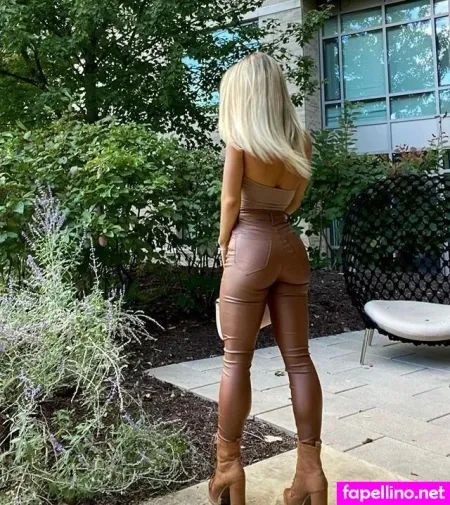 Sarahhouchens 2 OnlyFans Thumbnail #8oJWg6PhPS