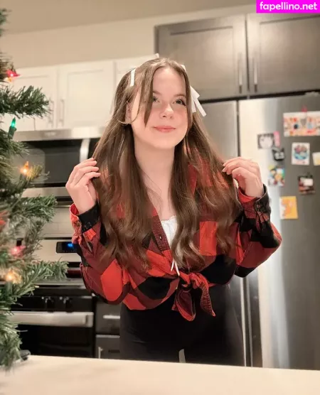 Sarahkey OnlyFans Thumbnail #ElCZYFDrJ8