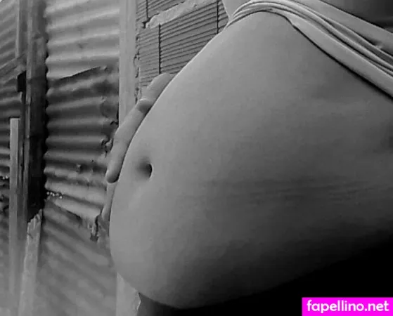 Sarahluna24 OnlyFans Thumbnail #3hrkxNX62r