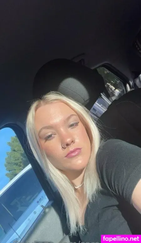 Sarahmaaay OnlyFans Thumbnail #EyRED64UxW