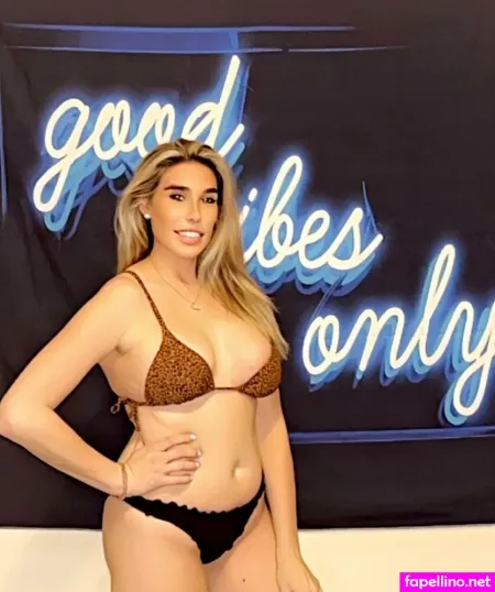 Sarahstarr2020 OnlyFans Thumbnail #L5ZMJlJf4W