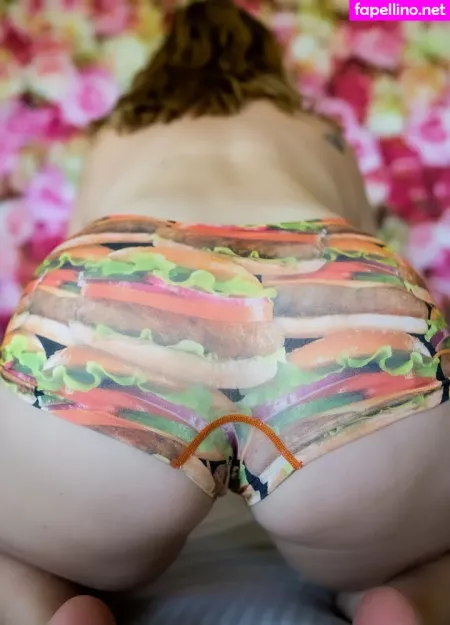 Sarahtheslutfree OnlyFans Thumbnail #AUKjxZECGT