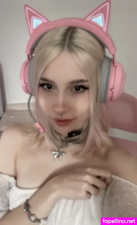 Sarahtoninx9 OnlyFans Thumbnail #1lJWU8yX1z