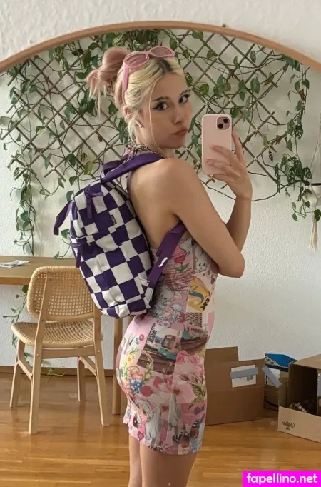 Sarahtoninx9 OnlyFans Thumbnail #JLSSeoDZtJ