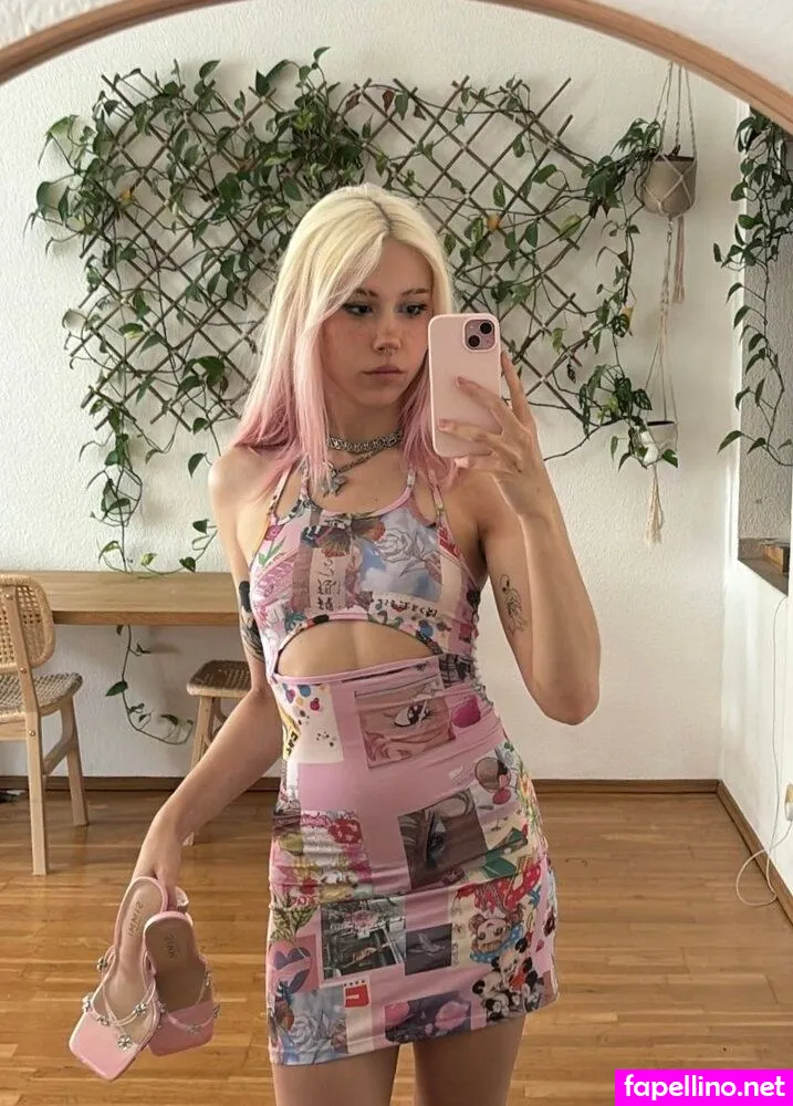 sarahtoninx9_ Nude Leaked OnlyFans Photo #gH3SBFKCy7