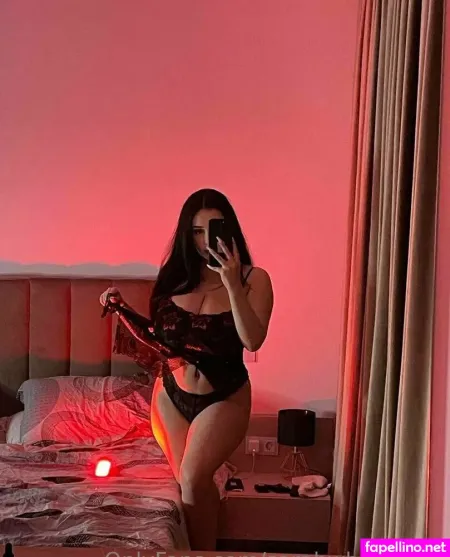 Sarahwhite6969 5 OnlyFans Thumbnail #JPXo8sU9D1