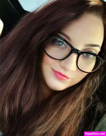 Sarahyournaughtygirl69 OnlyFans Thumbnail #0CSkihEWnP