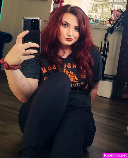 Sarahyournaughtygirl69 OnlyFans Thumbnail #LDwIEUclUe