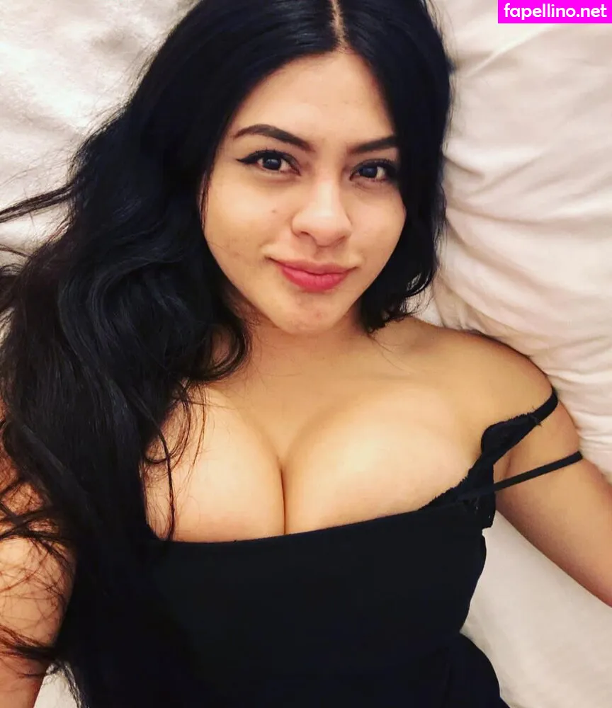 Saragiiin, saraiigamboa, sereenee Nude Leaked OnlyFans Photo #1cCDiGKs7B