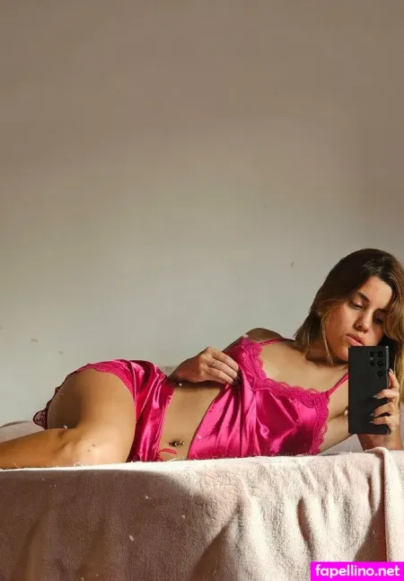 Saralatina OnlyFans Thumbnail #3yNtHF5kZX