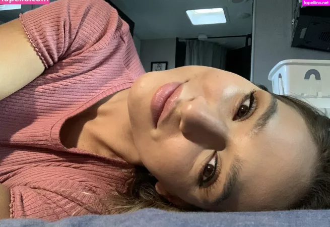 Saraluvv OnlyFans Thumbnail #hY4NbS3lcX