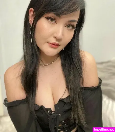 Saramoon OnlyFans Thumbnail #urCNoJQkBA