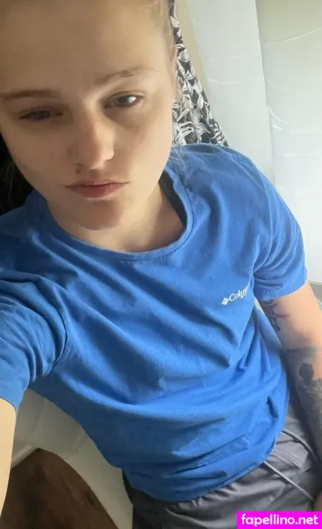 Saras Wood OnlyFans Thumbnail #3Hp84qbaQD
