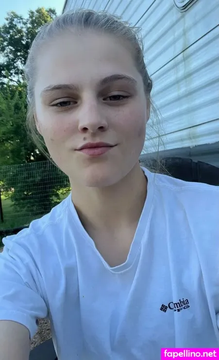 Saras Wood OnlyFans Thumbnail #GZksjvkOpp