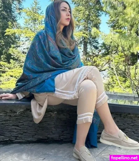Sarashemale Main Profile Photo