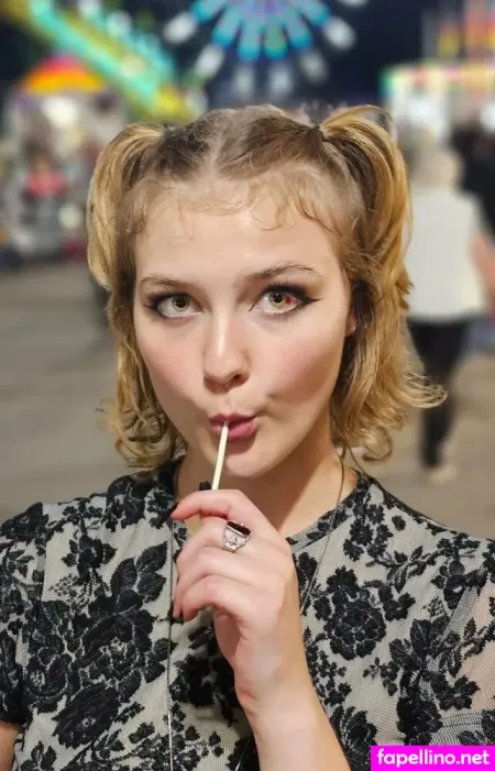 Sarasinner69 OnlyFans Thumbnail #EmTlLKieqt