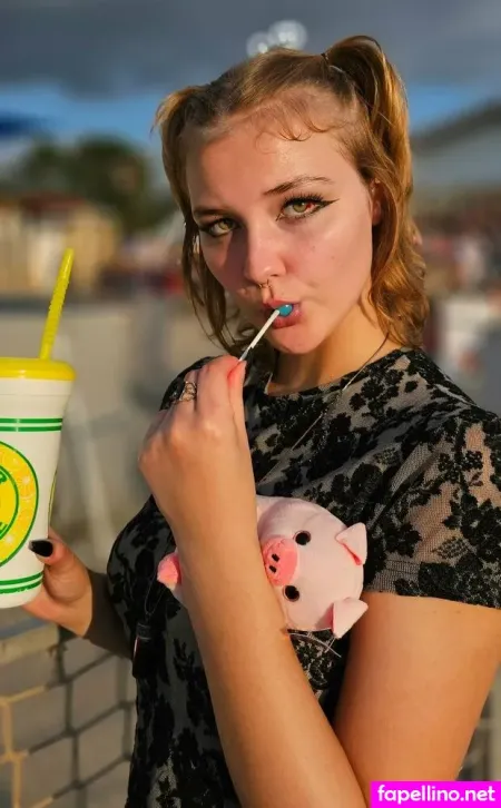 Sarasinner69 OnlyFans Thumbnail #g6qaEC8Pxw