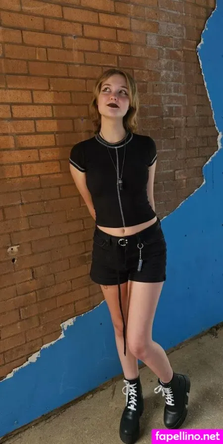 Sarasinner69 OnlyFans Thumbnail #zqVqJVNVfB