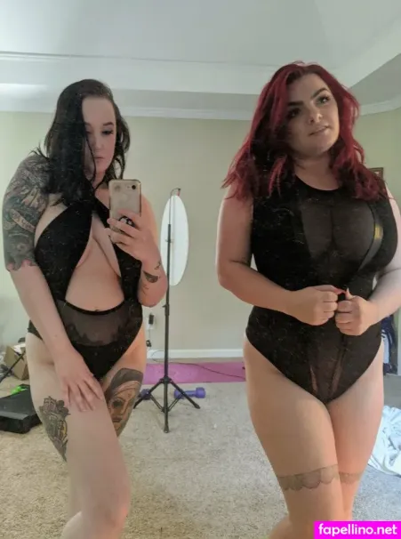 Sarasmokes OnlyFans Thumbnail #GRBh99SsMO