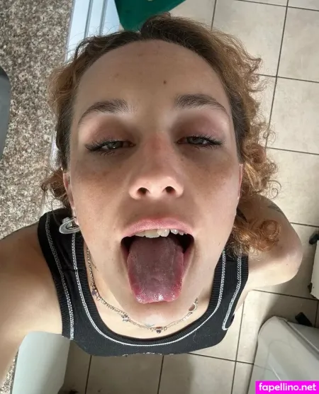 Sarasxlt OnlyFans Thumbnail #9Xu3TM4kYN