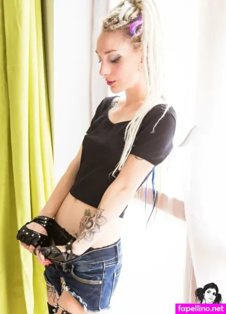 Saravibes OnlyFans Thumbnail #iWe5FY3wi4