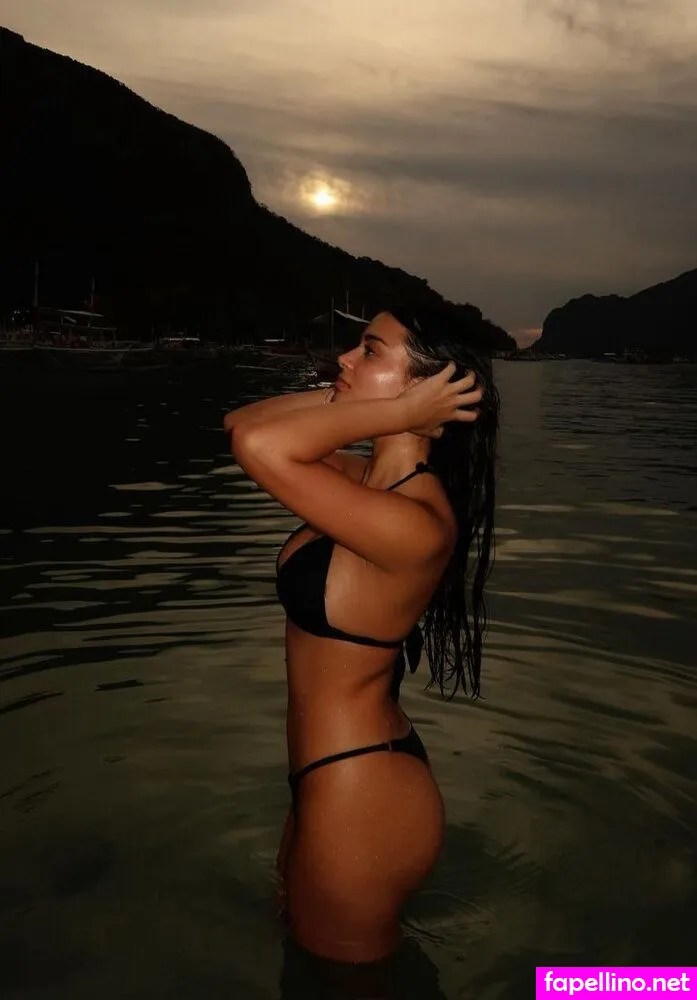 saraxrh Nude Leaked OnlyFans Photo #xOx5MyebjA