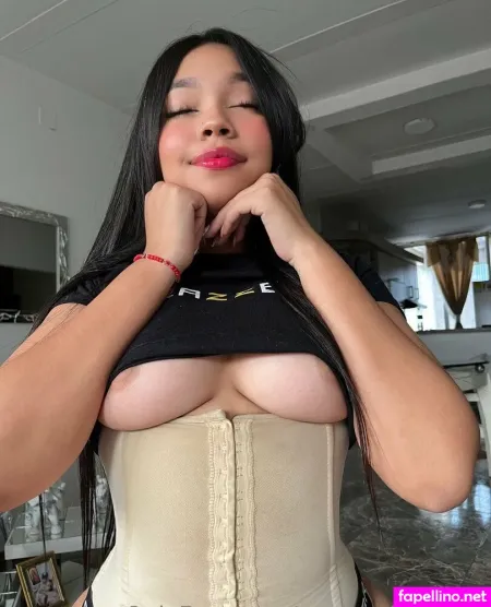 Saraysalinas001 OnlyFans Thumbnail #14f04SC7Lp