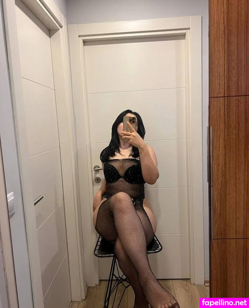 Sareelle, saremuysal0 Nude Leaked OnlyFans Photo #S90ueyR4Al